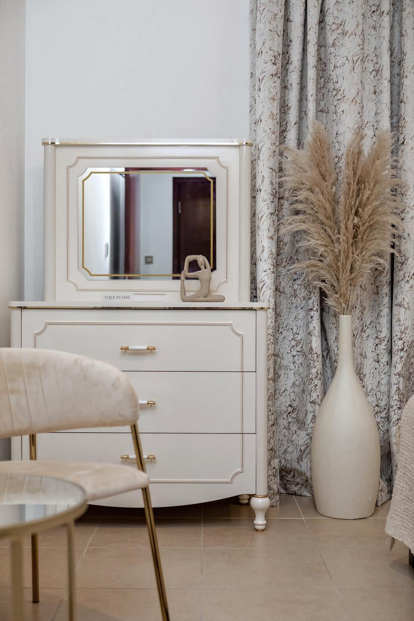 Beautiful 2br 2 Min Amwaj Jbr Apartment *